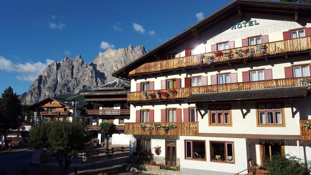 Hotel Bellaria - Cortina dʼAmpezzo Zewnętrze zdjęcie