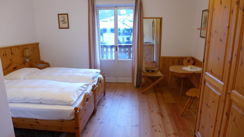 Hotel Bellaria - Cortina dʼAmpezzo Pokój zdjęcie