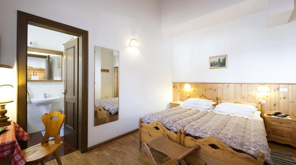 Hotel Bellaria - Cortina dʼAmpezzo Pokój zdjęcie